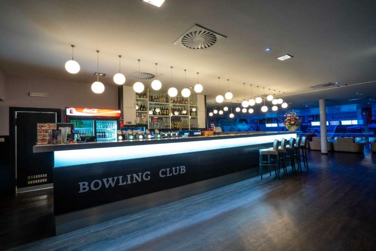 Bnc Hotel - Restaurant - Bowling Bratislava Exterior foto